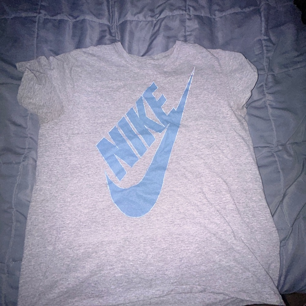 Grey nike T shirt